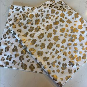 NWOT Scout Gold and White Holiday Print Towel SET OF TWO / Cotton